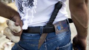 knife_rocks